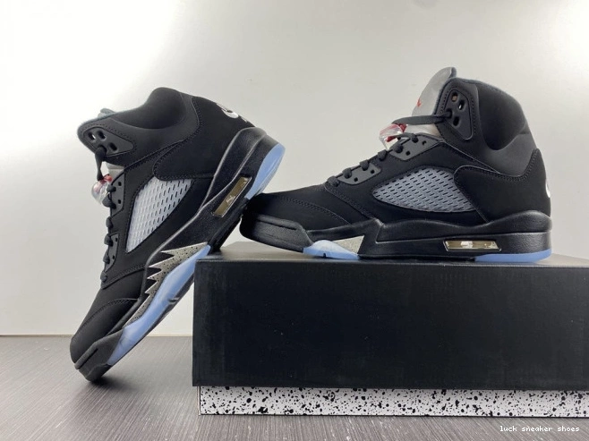 Reps LUCY Retro Metallic 5 Black (2016) Jordan 845035-003 0820